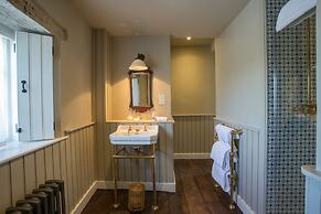 THE PIG at Combe - Devon