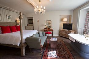 THE PIG at Combe - Devon