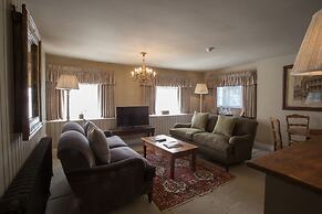 THE PIG at Combe - Devon