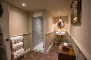 THE PIG at Combe - Devon