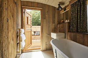 THE PIG at Combe - Devon