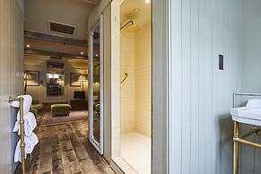 THE PIG at Combe - Devon