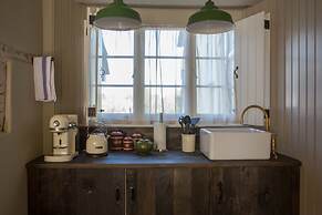 THE PIG at Combe - Devon