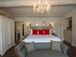 THE PIG at Combe - Devon