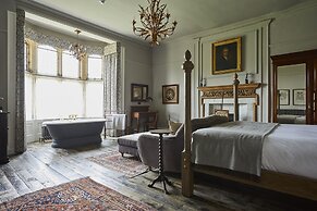 THE PIG at Combe - Devon