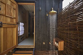 THE PIG at Combe - Devon