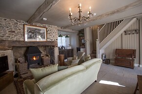 THE PIG at Combe - Devon