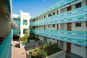 Delightful Seaside Flat With ac - Beahost