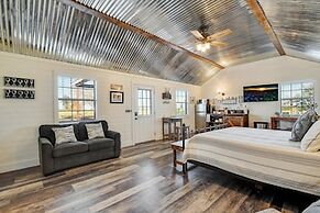 Wine Country Cottage With Scenic Hill Country Views