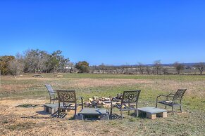 Casa Blanca: Hot-tub, Fire Pit, Hill Country Views