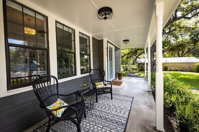 Creeks Edge Peaceful Retreat With Firepit