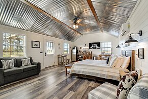 Holy Cow Cottage With Amazing Hill Country Views