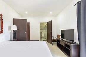 Unit 1, Palazzo, Rickets Drive, Runaway Bay