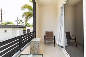 Unit 1, Palazzo, Rickets Drive, Runaway Bay