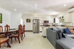 Unit 1, Palazzo, Rickets Drive, Runaway Bay