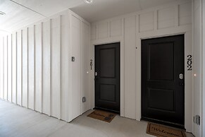 The Ricardos Joint With Hot Tub