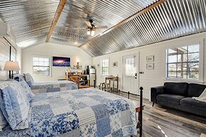 The Windmill-breathtaking Hill Country Views!