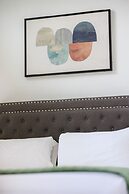 Verbena Waterfront With Hot Tub