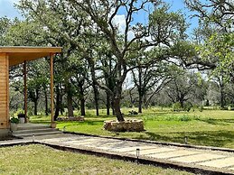 Casa Serena on 26 Acres With Firepit