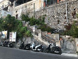 Romantic Antica Sponda