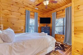 Bear Cove by Avantstay Hot Tub + Pool Table!