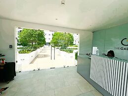 The Gallery Apartment