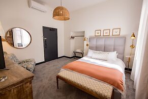 Speakeasy Suites