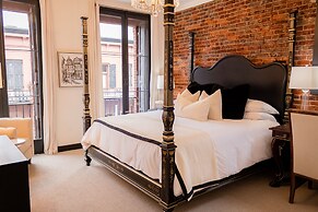 Speakeasy Suites