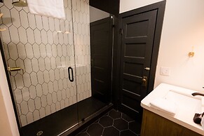 Speakeasy Suites