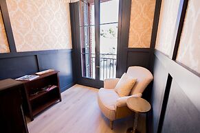 Speakeasy Suites