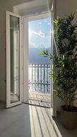 2-bed Apt With Stunning Lake Como Views & Terrace