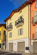 2-bed Apt With Stunning Lake Como Views & Terrace