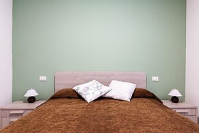 2-bed Apt With Stunning Lake Como Views & Terrace