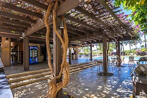 Upscale Luxurious Ocean Resort Vistas