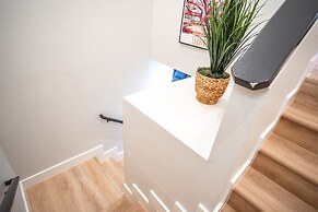 Upscale Luxurious Ocean Resort Vistas