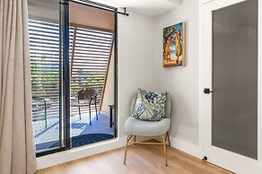 Upscale Luxurious Ocean Resort Vistas