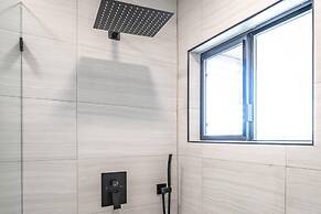 Upscale Luxurious Ocean Resort Vistas