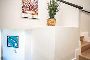 Upscale Luxurious Ocean Resort Vistas