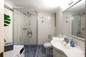 Blue Ark Exploring Athens