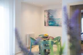 Blue Ark Exploring Athens