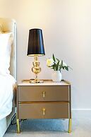 StayAU Hotel-Style Apartment BoxHill