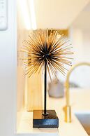 StayAU Hotel-Style Apartment BoxHill