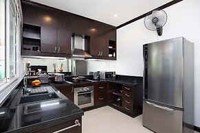 3BR Pool Villa Prima Near NaiHarn Beach