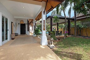 3BR Pool Villa Prima Near NaiHarn Beach