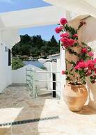 Niki Studio Tria in Lakka