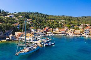 Niki Studio Tria in Lakka