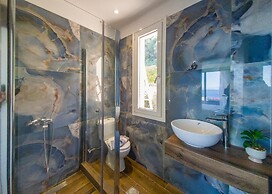 Villa Alora in Mparmpati