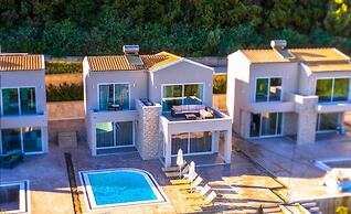 Villa Daisy in Mparmpati