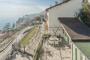 Giuliano s House - Amazing Lake View