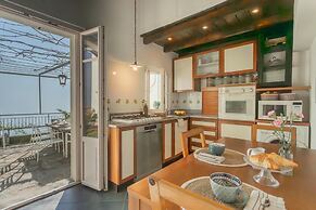 Giuliano s House - Amazing Lake View